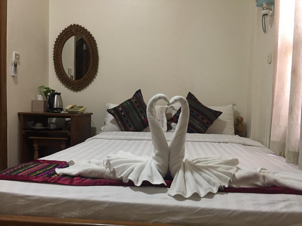 Mr. Charles Hotel Thibaw Extérieur photo