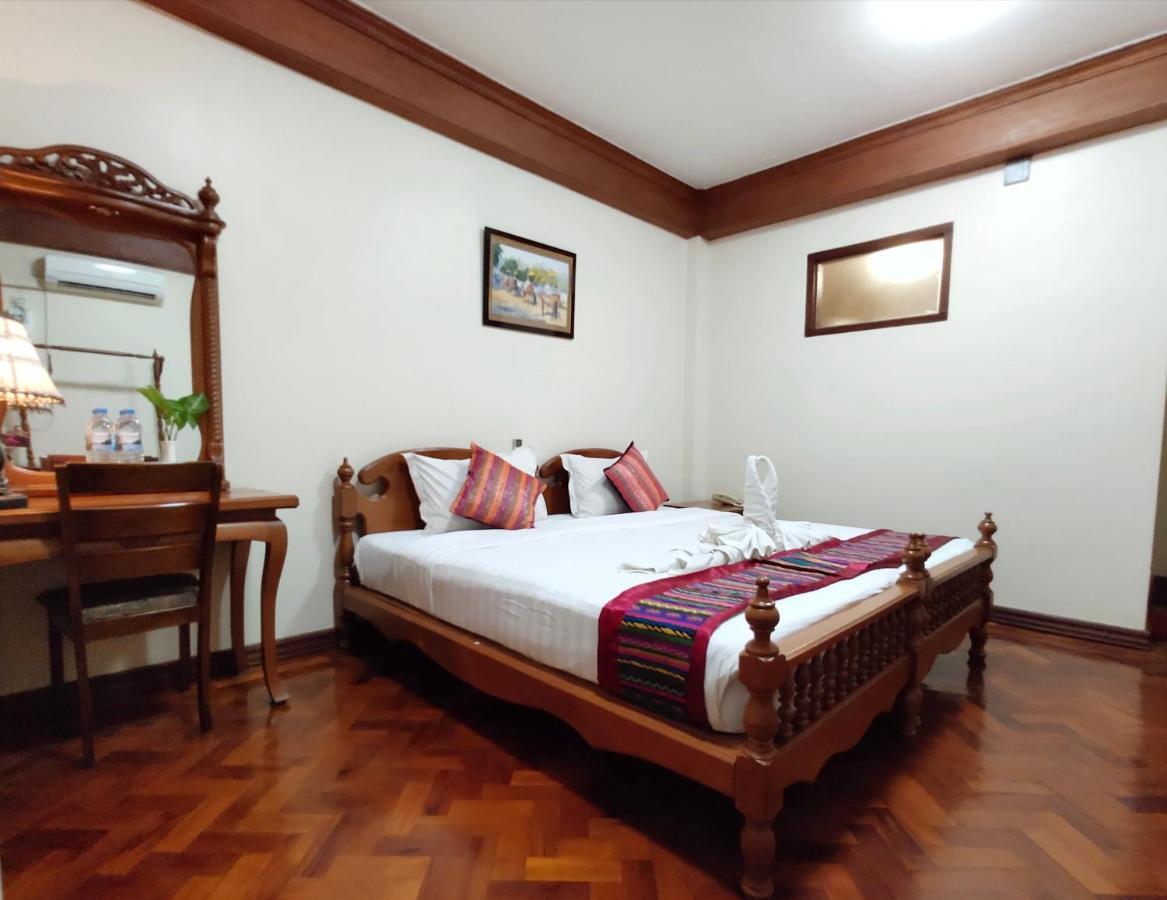 Mr. Charles Hotel Thibaw Extérieur photo