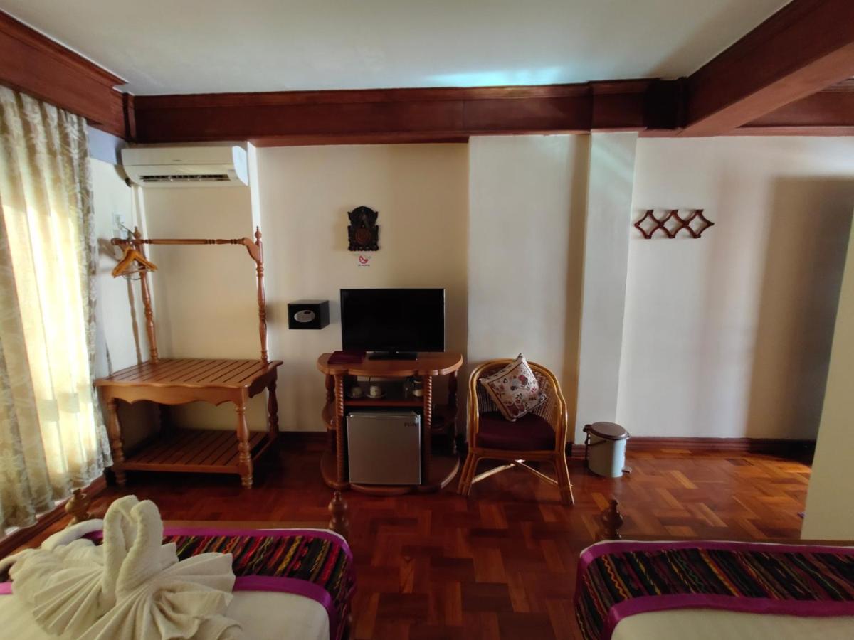 Mr. Charles Hotel Thibaw Extérieur photo