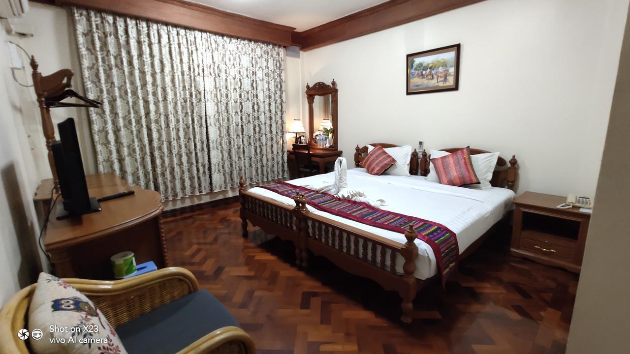 Mr. Charles Hotel Thibaw Extérieur photo