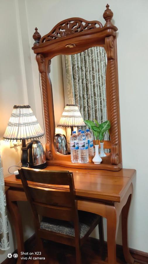 Mr. Charles Hotel Thibaw Extérieur photo